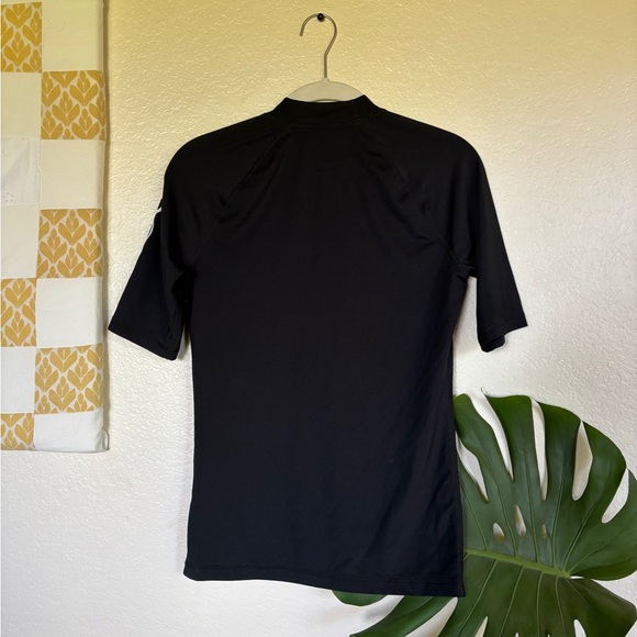 Roxy Black Rash Guard - Picture 3 of 3